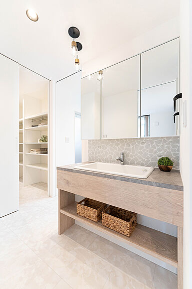 平屋生活の施工事例「趣味を楽しむホワイトハウス」の画像5