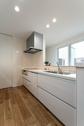 平屋生活の施工事例「プライベートを楽しむ中庭のある家」の画像6