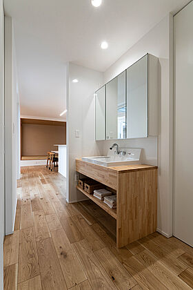 平屋生活の施工事例「プライベートを楽しむ中庭のある家」の画像7