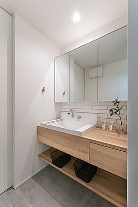 平屋生活の施工事例「外に閉じて内に開く、中庭のある住まい」の画像8