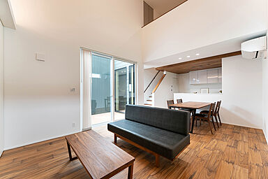 平屋生活の施工事例「狭小地で叶えたロフト付き1LDKの平屋」の画像2