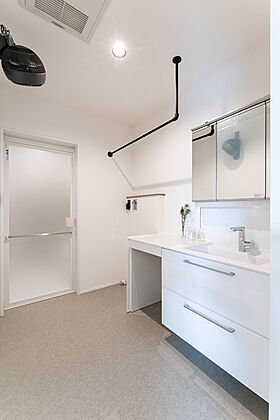 平屋生活の施工事例「プライバシーを確保した「中庭」のある生活」の画像5