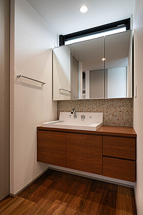 DETAIL BASE(ディテール・ベース)の施工事例「趣味と子育てを両立した快適なコンパクトハウス」の画像5