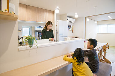 株式会社セイダイ グリスマエコスタイル事業部の施工事例「【野々市市】家族の真ん中に小さな図書館がある家」の画像2