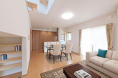 シンプルモダンスタイルのリビング 株式会社セイダイ グリスマエコスタイル事業部の事例画像