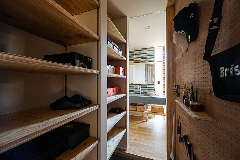 株式会社プラスワンの公式画像_玄関6