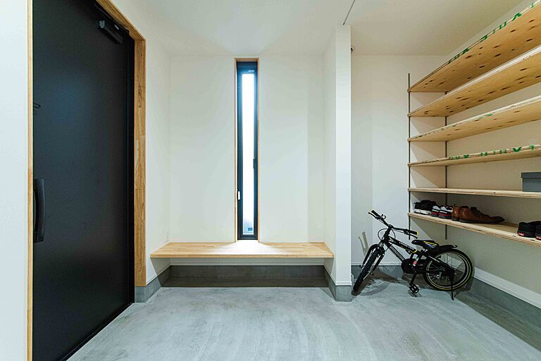 株式会社プラスワンの公式画像_玄関9