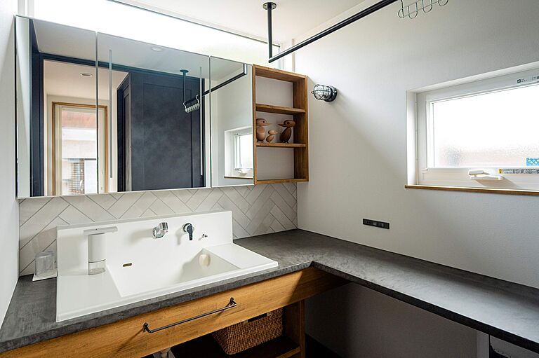 株式会社プラスワンの公式画像_洗面6