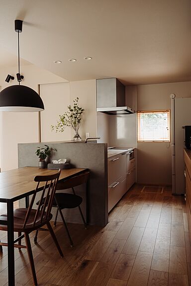 株式会社プラスワンの施工事例「家族が繋がるロフトや中庭のある平屋」の画像8