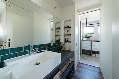 株式会社プラスワンの施工事例「回遊動線で家族が楽しくのびやかに暮らせる家」の画像7