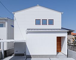 株式会社プラスワンの施工事例「中庭のあるシンプルなお家」の画像