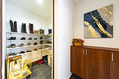 株式会社秀光ビルド 四日市店の施工事例「収納力と快適さが調和する理想の住まい。」の画像5