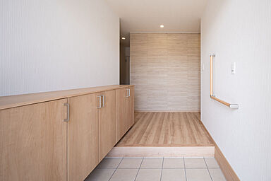 中村建設株式会社の施工事例「片流れの大屋根が印象的な二世帯住宅」の画像5