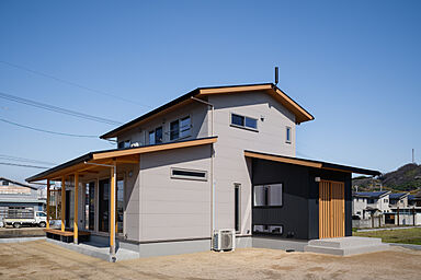 中村建設株式会社の施工事例「畳の寛ぎを暮らしの真ん中に。家事ラク動線と、ゆとりの収納」の画像