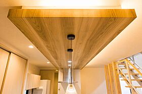 株式会社秀光ビルド 岐阜店の施工事例「スケルトン階段が映える、ナチュラルウッドのぬくもりハウス」の画像8