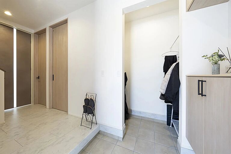 株式会社秀光ビルド 岐阜店の公式画像_玄関4