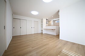 有限会社桃栗柿屋 ももくりの家の施工事例「シンプルにまとめた空間が心地よさを高めた、平屋の住まい」の画像3