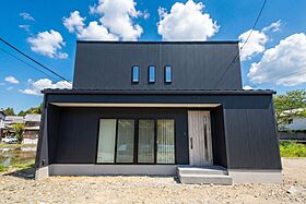 有限会社桃栗柿屋 ももくりの家の施工事例「シンプルイズベスト、白を基調とした北欧風の住まい」の画像1