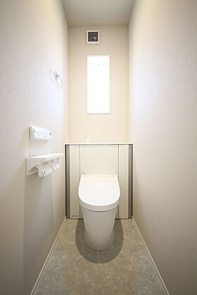 有限会社桃栗柿屋 ももくりの家の施工事例「シンプルイズベスト、白を基調とした北欧風の住まい」の画像8