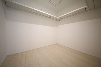 有限会社桃栗柿屋 ももくりの家の施工事例「シンプルイズベスト、白を基調とした北欧風の住まい」の画像9