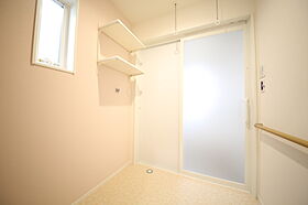 有限会社桃栗柿屋 ももくりの家の施工事例「家族みんなが安心に安全に暮らせる、バリアフリーの住まい」の画像7