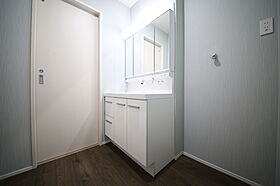 有限会社桃栗柿屋 ももくりの家の施工事例「車2台駐車可能なガレージ直結の快適動線、広々LDKで家族が集う家」の画像10