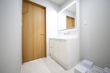 有限会社桃栗柿屋 ももくりの家の施工事例「収納たっぷり&ワークスペース完備、仕事も暮らしも快適な住まい」の画像5