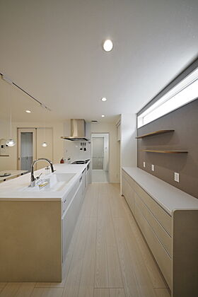 有限会社桃栗柿屋 ももくりの家の施工事例「毎日を整える収納力と家事ラク動線で、ゆとりある暮らしを叶える家」の画像4