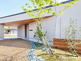 有限会社染矢建設の施工事例「パティオを擁く(いだく)ヒュッゲ」の画像1