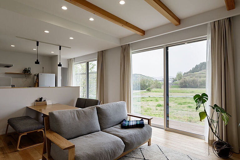 株式会社イチマルホームの公式画像_リビング2