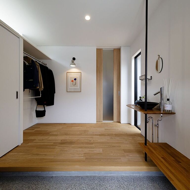 株式会社イチマルホームの公式画像_玄関3