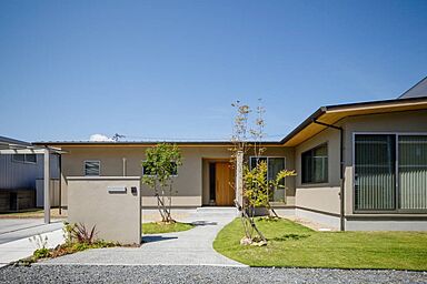 株式会社イチマルホーム 岡山店の施工事例「【2000~2099万円台/30.3坪】ゆとりとくつろぎのあるL字型の平屋」の画像