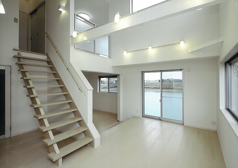 関西コンストラクション株式会社の公式画像_リビング2