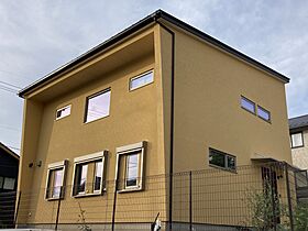 株式会社ハザマ住建の施工事例「伝統と現代が調和する、茶室のある和モダン住宅」の画像1