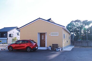株式会社ハザマ住建の施工事例「木の香りとぬくもりに包まれた、心地よい平屋の暮らし」の画像5
