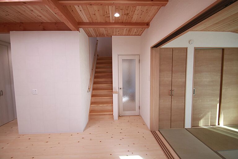 株式会社ハザマ住建の公式画像_リビング8