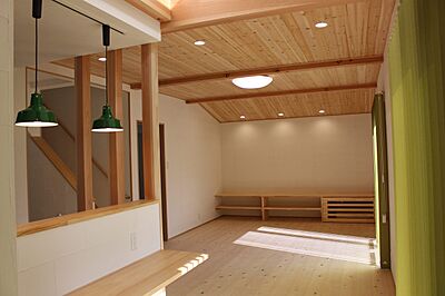 木の家スタイルのリビング 株式会社ハザマ住建の事例画像