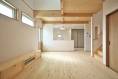 木の家スタイルのリビング 株式会社ハザマ住建の事例画像