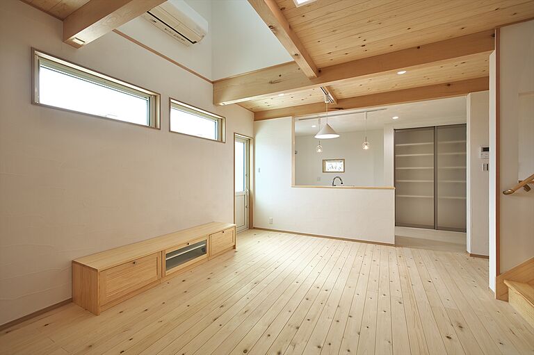 株式会社ハザマ住建の公式画像_リビング5