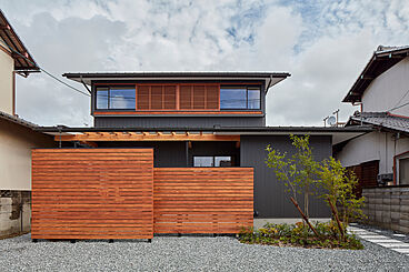 両備ホームズ株式会社の施工事例「通り土間と庭で楽しむ、アウトドアリビングの家」の画像