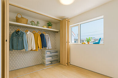 株式会社光英住宅の施工事例「上品ベージュが映えるシンプルモダンの家」の画像6