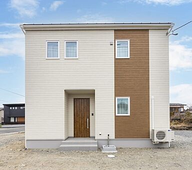 株式会社あいホーム 本店の施工事例「こだわりの書斎があるシンプルな家」の画像