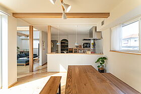 株式会社棟匠の施工事例「暮らしも趣味も楽しむガレージのある家」の画像2