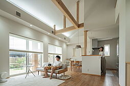 株式会社棟匠の施工事例「陽の光が心地よい自然とつながる住まい」の画像