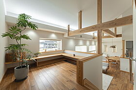 株式会社棟匠の施工事例「陽の光が心地よい自然とつながる住まい」の画像2