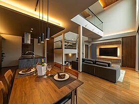 クオレ・ホーム株式会社の施工事例「ウォーターガーデンを眺める癒しの家」の画像1