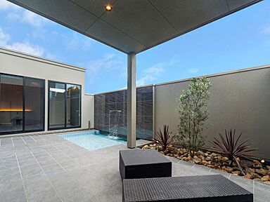 クオレ・ホーム株式会社の施工事例「ウォーターガーデンを眺める癒しの家」の画像7