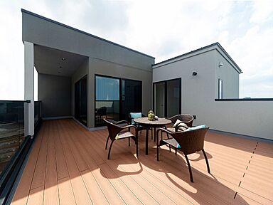 クオレ・ホーム株式会社の施工事例「アウトドアリビングのあるホテルライクな家」の画像7