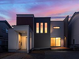 クオレ・ホーム株式会社の施工事例「美しさと機能性が融合した家」の画像