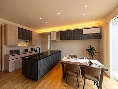 クオレ・ホーム株式会社の施工事例「美しさと機能性が融合した家」の画像3